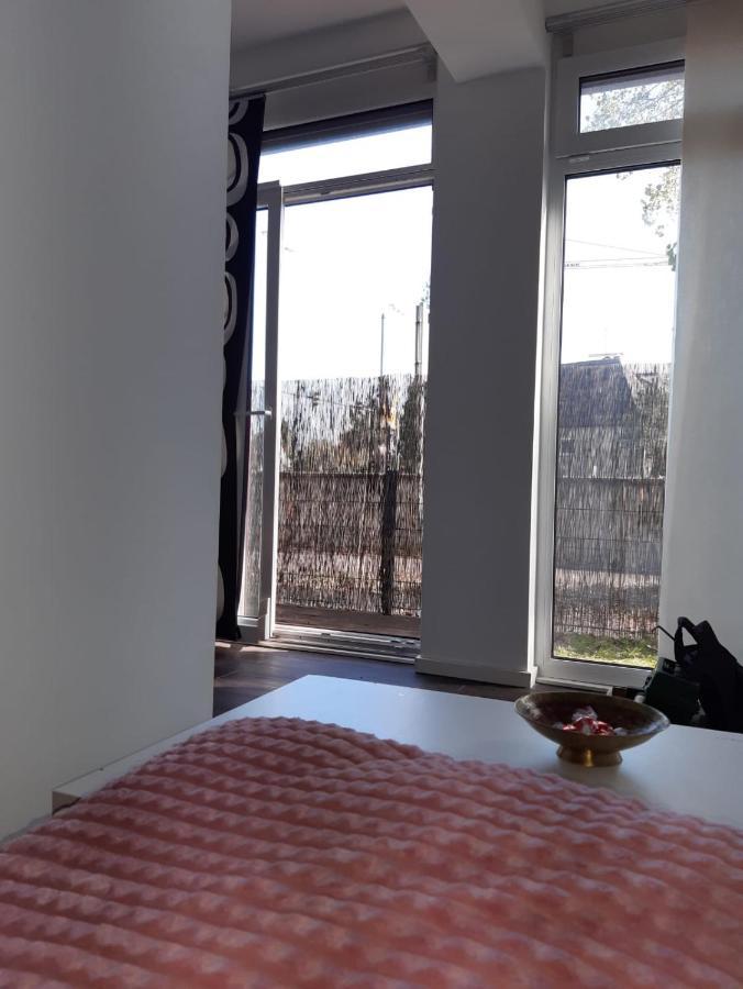 Luxurioese Wohnung Mit Eigenem Garten Аугсбург Екстериор снимка