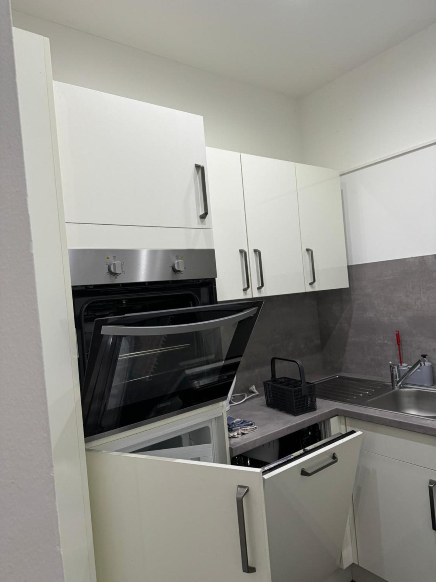 Luxurioese Wohnung Mit Eigenem Garten Аугсбург Екстериор снимка